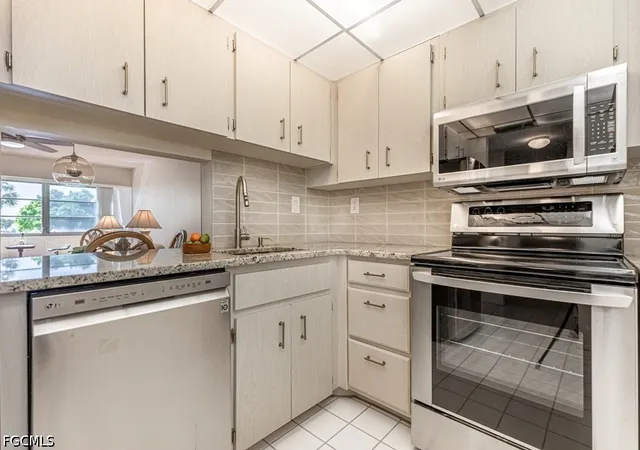 1828-pine-valley-dr-201-fort-myers-fl-33907/hzid_a7e80acb