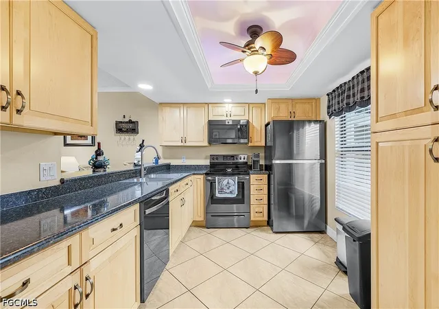 4708-sw-8th-place-105-cape-coral-fl-33914/hzid_38db7a6f
