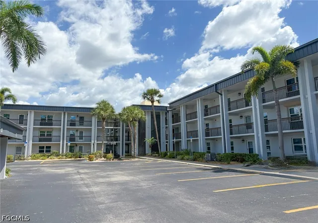 1740-pine-valley-dr-115-fort-myers-fl-33907/hzid_b5159836