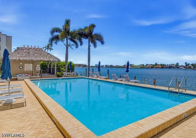 848-w-elkcam-cir-302-marco-island-fl-34145/hzid_5d9d38c9