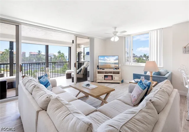 4745-estero-blvd-104-fort-myers-beach-fl-33931/hzid_ccde2c8e