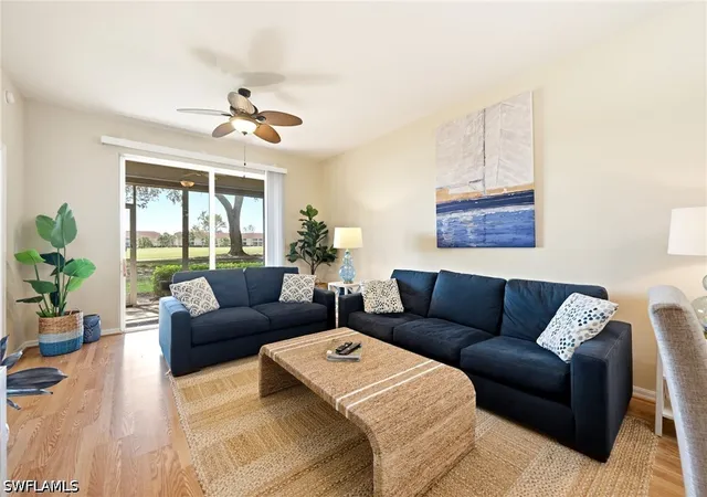 2720-cypress-trace-cir-2915-naples-fl-34119/hzid_ee64d2bd