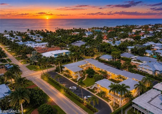 223-8th-avenue-s-223b-naples-fl-34102/hzid_5dba809c