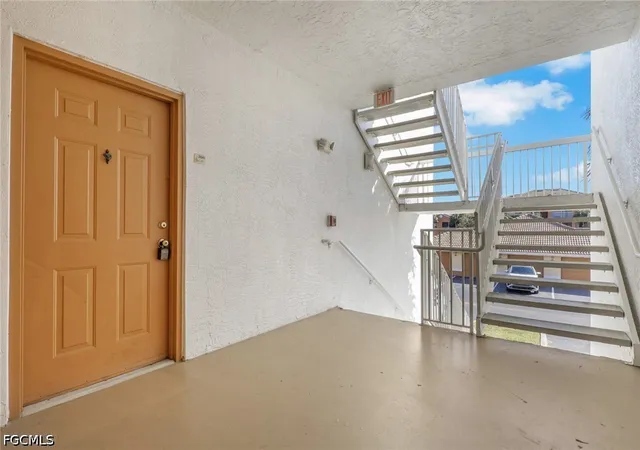 6321-aragon-way-206-fort-myers-fl-33966/hzid_7631fcef