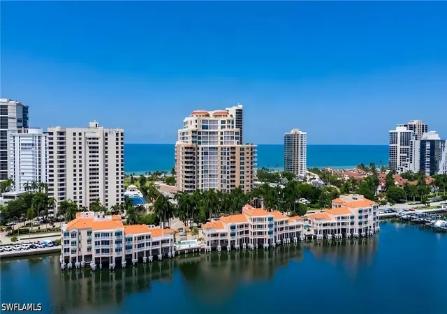 4530-gulf-shore-blvd-n-2-212-naples-fl-34103/hzid_33508dfd
