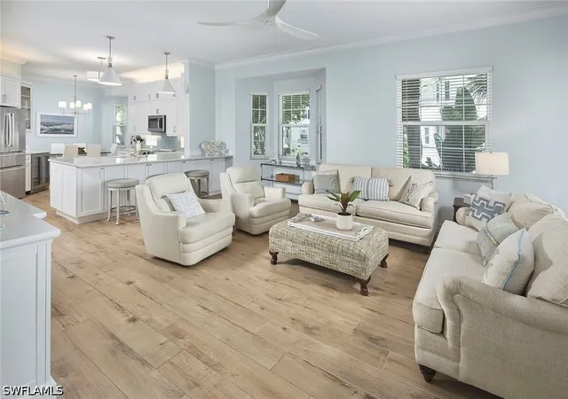 740-bentwater-cir-101-naples-fl-34108/hzid_99247ae9