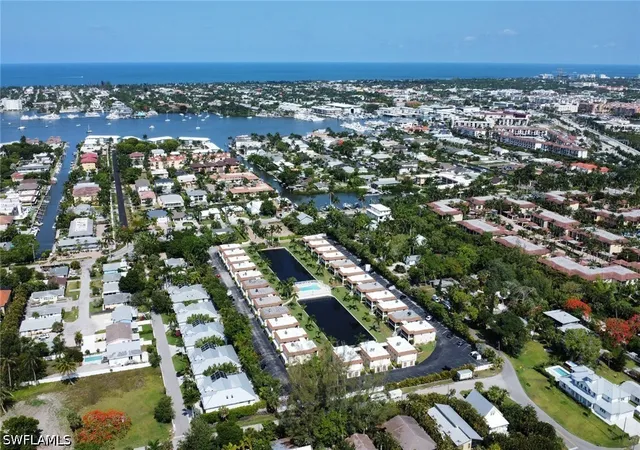 1155-sandpiper-st-d1-naples-fl-34102/hzid_5d853f12