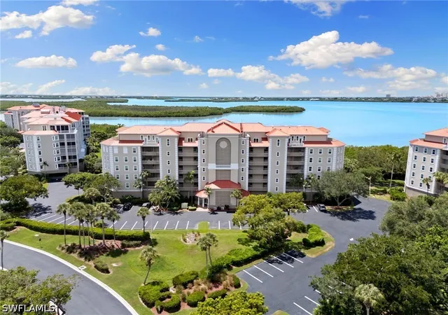 201-vintage-bay-dr-2-marco-island-fl-34145/hzid_2c9095dd