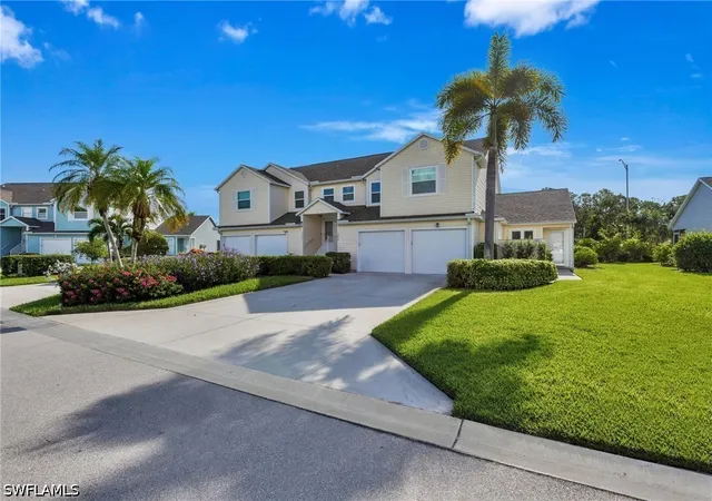 1542-trafalgar-ln-a-naples-fl-34116/hzid_e3dd6e2e