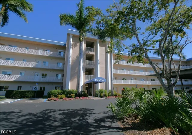 14931-park-lake-dr-303-fort-myers-fl-33919/hzid_8b2230ac
