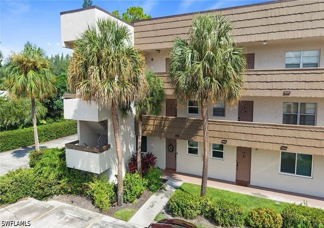 499-forest-lakes-blvd-201-naples-fl-34105/hzid_486cbda3
