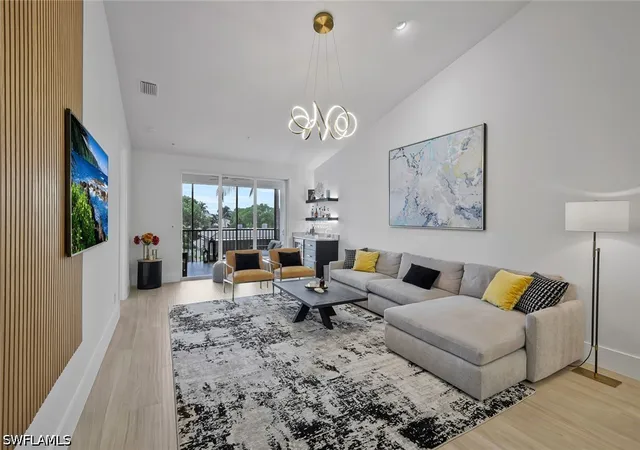 1540-blue-point-ave-201-naples-fl-34102/hzid_2d8e6212