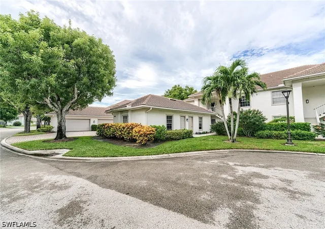 8311-grand-palm-dr-1-estero-fl-33967/hzid_5c949588