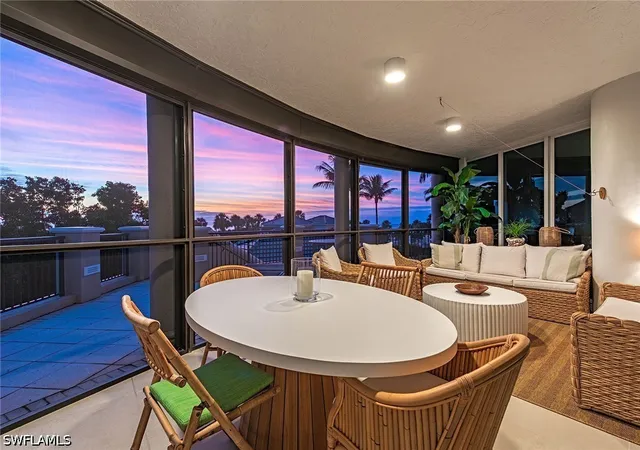 8665-bay-colony-dr-201-naples-fl-34108/hzid_19df4f1d