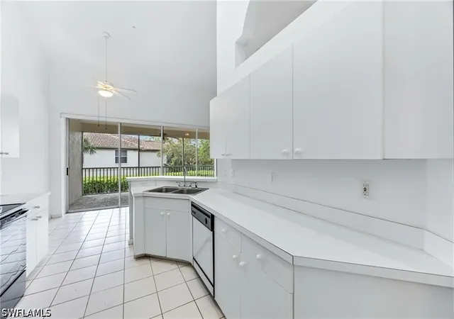 7768-gardner-dr-202-naples-fl-34109/hzid_6b5a79e5