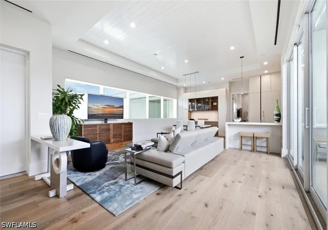 210-8th-st-s-309-naples-fl-34102/hzid_38e02e36