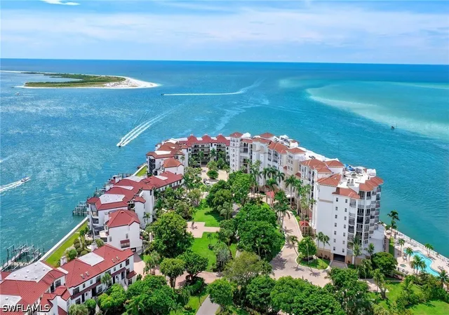 632-la-peninsula-blvd-632-naples-fl-34113/hzid_c47419b8