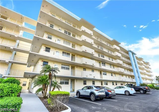 133-s-collier-blvd-c502-marco-island-fl-34145/hzid_30375011