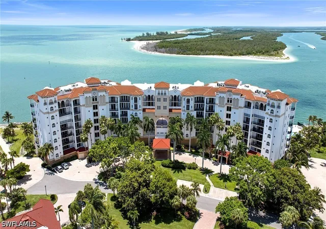 700-la-peninsula-blvd-603-naples-fl-34113/hzid_7da59983