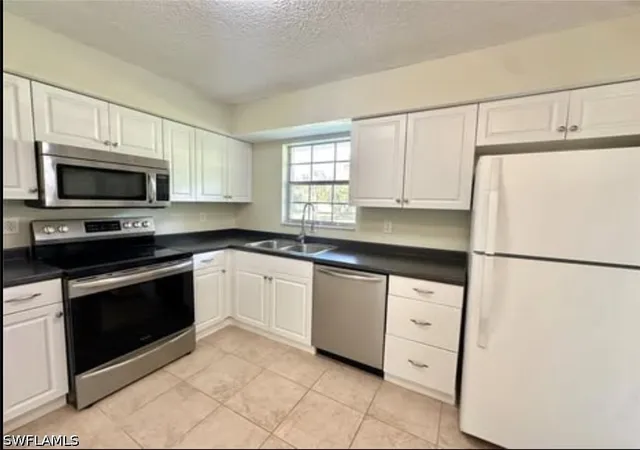 3325-airport-rd-n-d3-naples-fl-34105/hzid_0926d19b