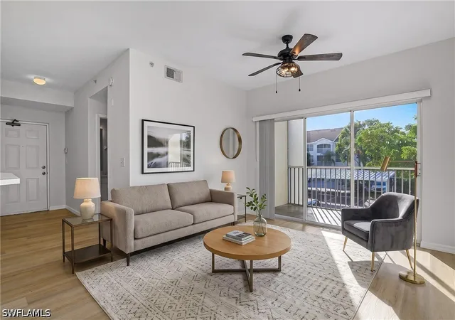 4630-saint-croix-ln-824-naples-fl-34109/hzid_4d8e1ec2