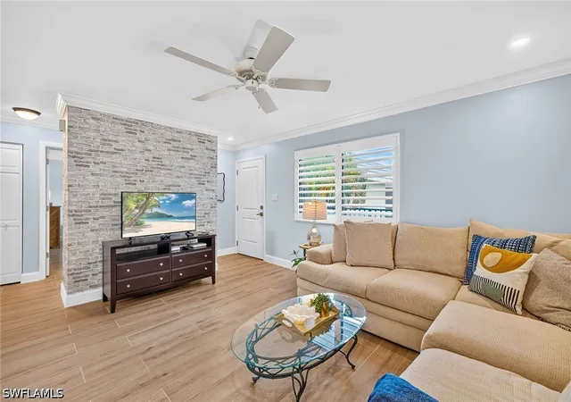 788-park-shore-dr-d36-naples-fl-34103/hzid_99ede915