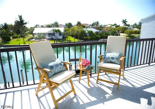1250-tennisplace-ct-b32-sanibel-fl-33957/hzid_fa7e1341
