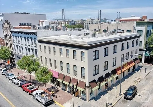 204-w-broughton-st-201-savannah-ga-31401/hzid_80a537d9