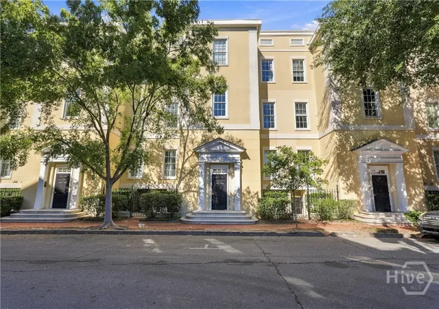 318-w-jones-st-savannah-ga-31401/hzid_2eede9d8