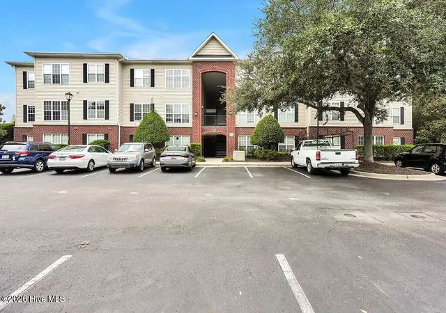 1505-cadfel-ct-207-wilmington-nc-28412/hzid_cefceaef