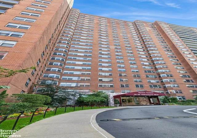 70-25-yellowstone-blvd-21r-forest-hills-ny-11375/hzid_7cf699ba
