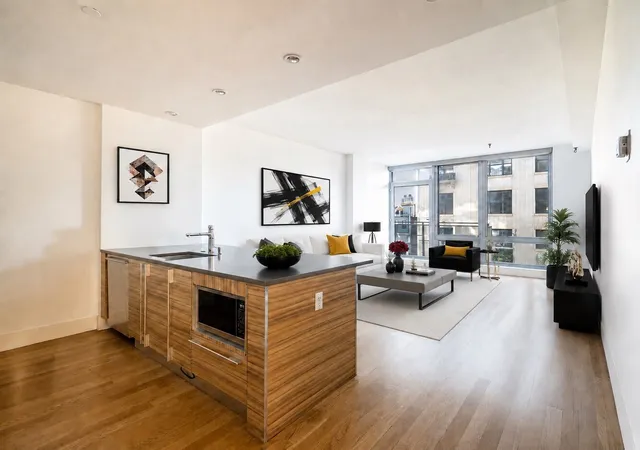 117-w-123rd-st-5d-new-york-city-ny-10027/hzid_56b281db