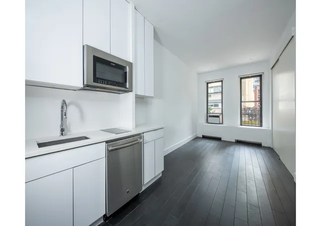 237-e-54th-street-2b-new-york-city-ny-10022/hzid_da343238