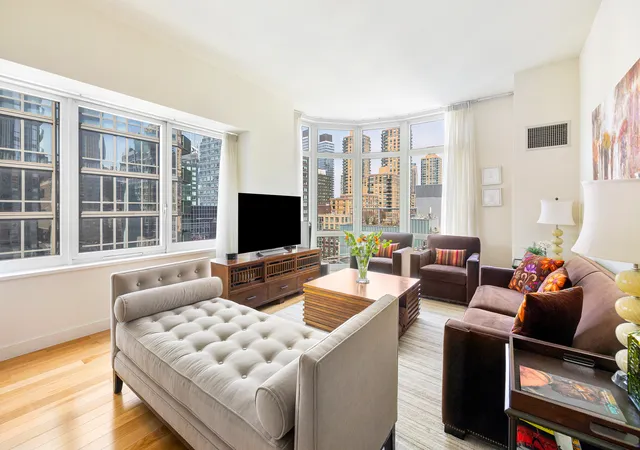 555-w-59th-street-15b-new-york-ny-10019/hzid_7fe2cdb9