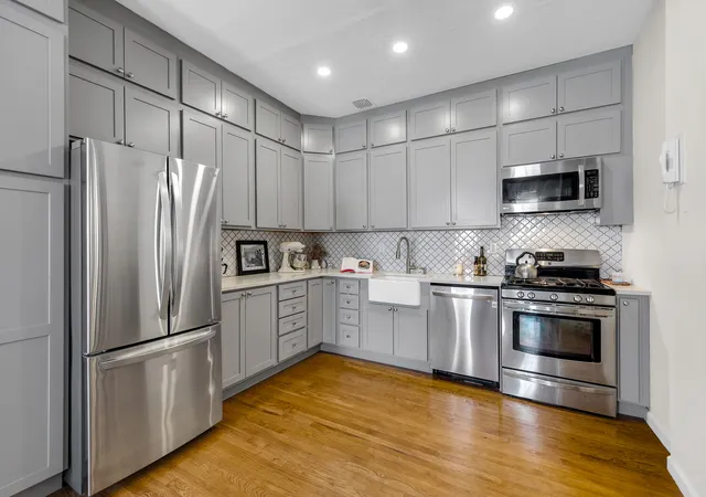 425-e-78th-street-5d-new-york-ny-10075/hzid_977d6fe7