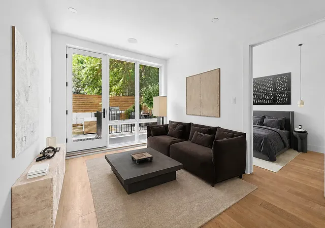 1019-hancock-st-new-york-city-ny-11221/hzid_d2b4acbd