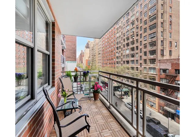 360-e-72nd-street-a606-new-york-ny-10021/hzid_05dc0531