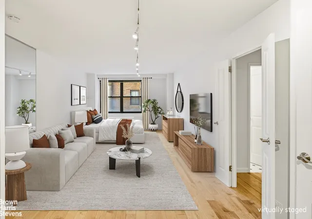 305-e-40th-street-10a-new-york-city-ny-10017/hzid_6af59d51