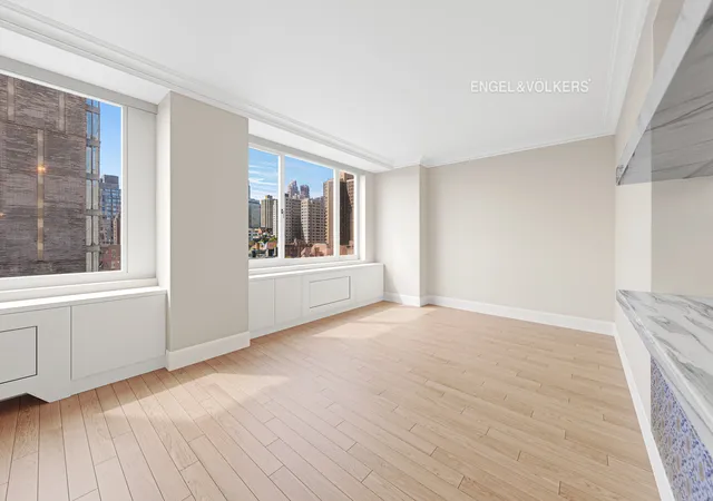 389-e-89th-street-10b-new-york-city-ny-10128/hzid_18f940c0