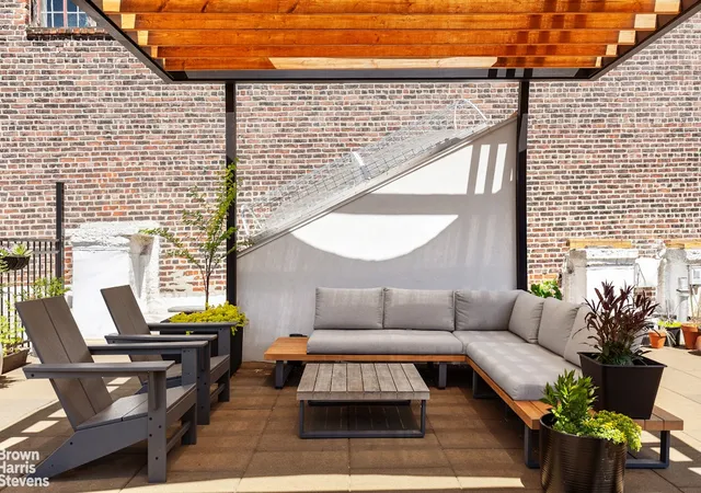 431-w-broadway-5n-new-york-city-ny-10012/hzid_daf26bed