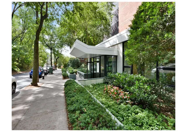 2575-palisade-ave-12c-bronx-ny-10463/hzid_a2adc2c6