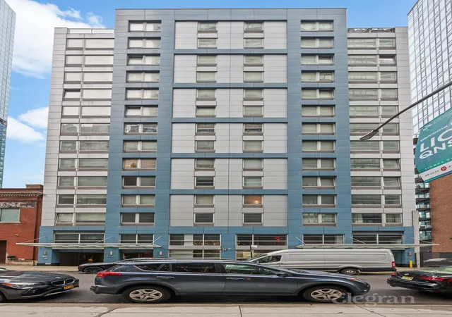 44-27-purves-st-8-d-new-york-city-ny-11101/hzid_8139a230