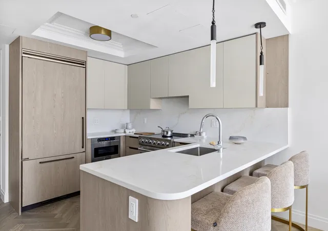 78-29-austin-st-404-new-york-city-ny-11375/hzid_741bba8f