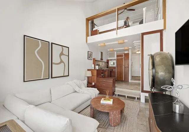 211-thompson-st-phh-new-york-city-ny-10012/hzid_4e1fcffd