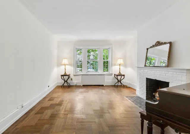 525-w-238th-street-10-new-york-city-ny-10463/hzid_477568fd