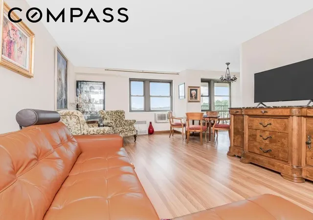 290-w-232nd-street-15e-new-york-city-ny-10463/hzid_ddb61c37