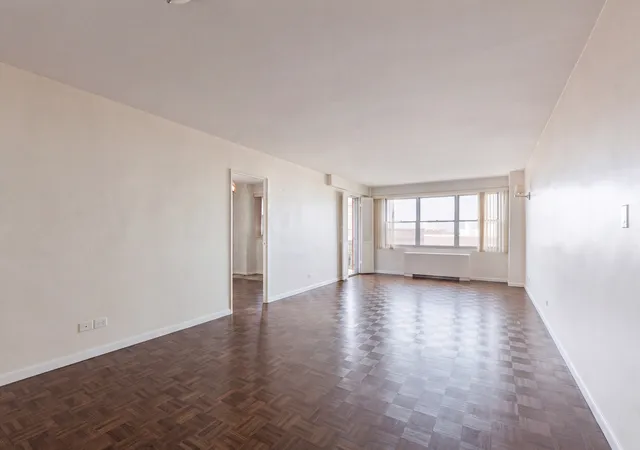 111-20-73rd-avenue-7k-new-york-city-ny-11375/hzid_2443519b