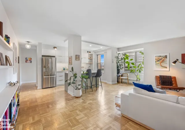 573-grand-st-d1302-new-york-city-ny-10002/hzid_f9b0a41a