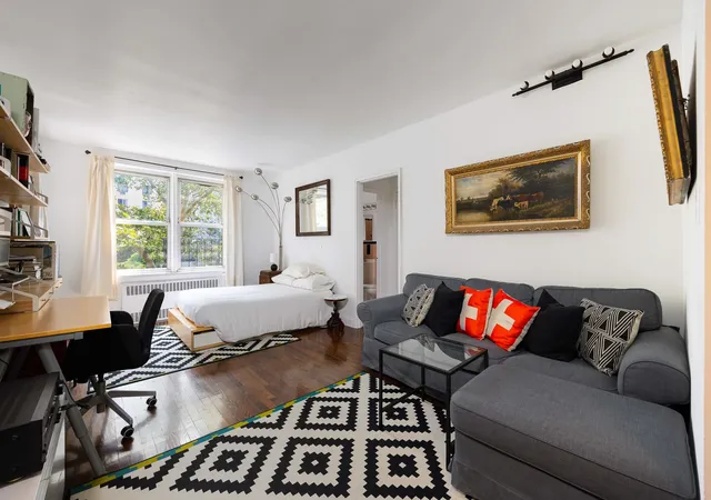 715-ocean-pkwy-2f-new-york-city-ny-11230/hzid_892a250d