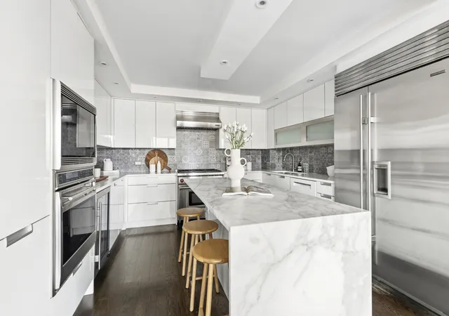 345-e-93rd-street-23cd-new-york-city-ny-10128/hzid_49741623